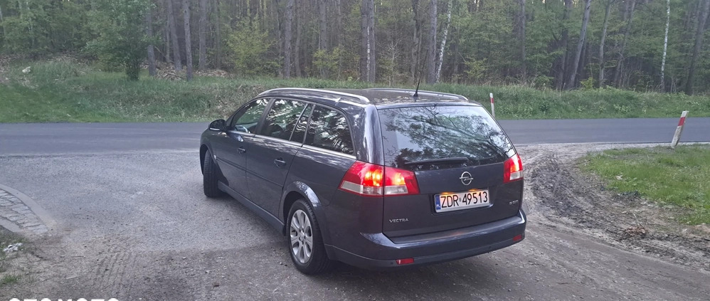 Opel Vectra cena 11900 przebieg: 233400, rok produkcji 2009 z Szczecin małe 121
